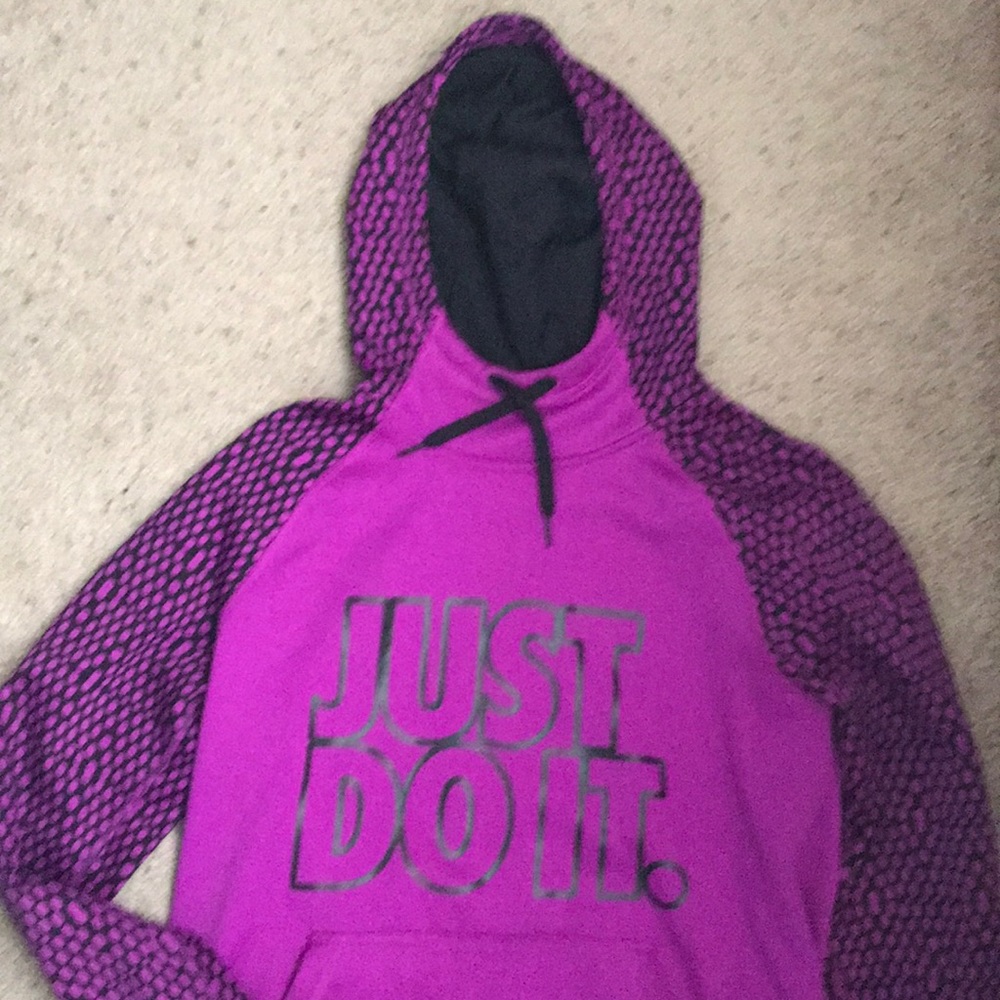 Nike sweatshirt